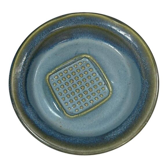 Handmade Pottery The Original Garlic Rub Plate 2008 Maine Studio Blue Glaze - Picture 1 of 8